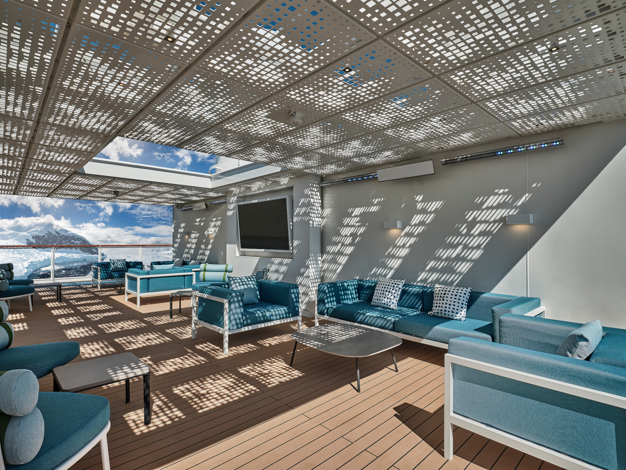 MyCruise Silversea Silver-Endeavour Offentlige-arealer Barer-lounger-atrium15